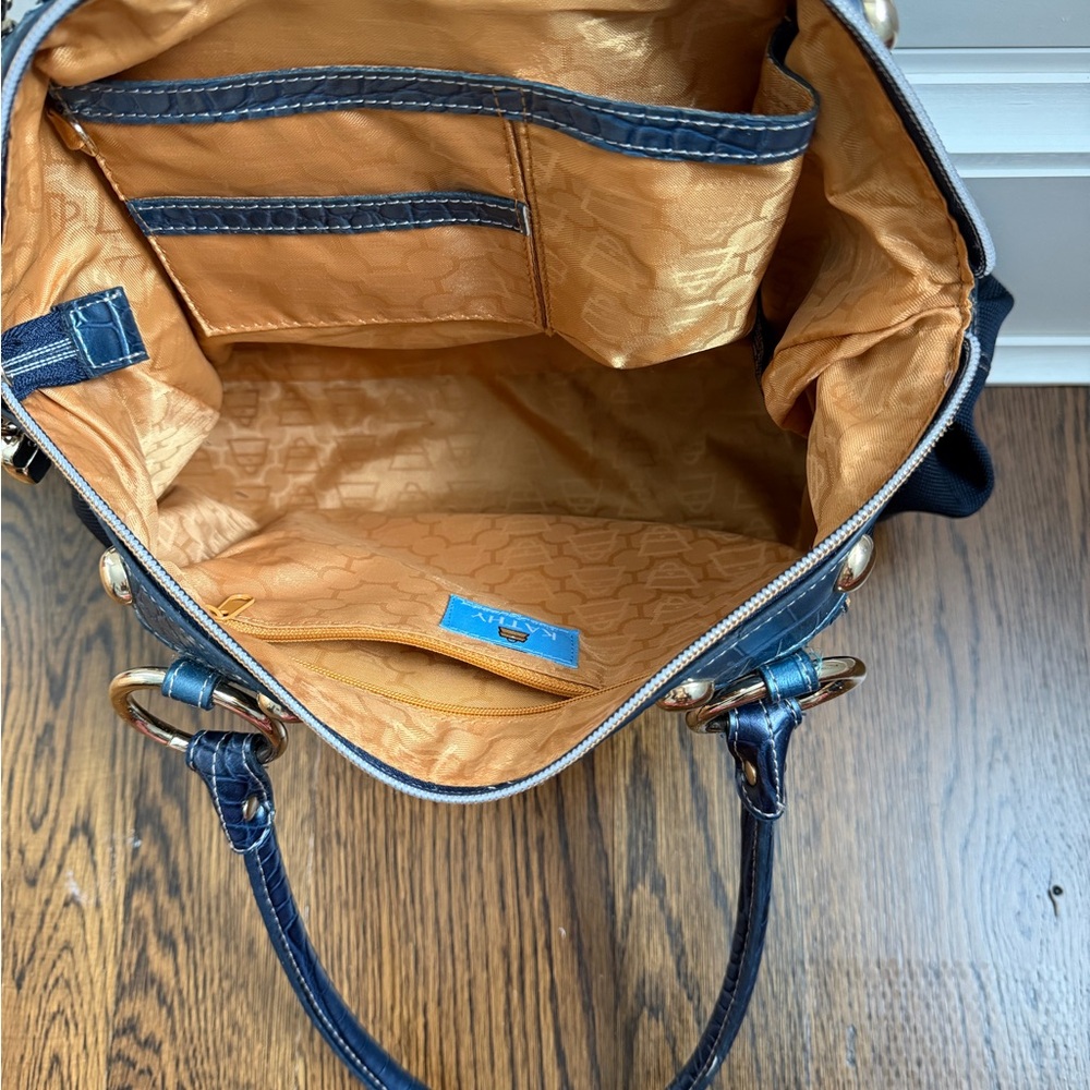Kathy Van Zeeland Navy Blue Shoulder Bag - Picture 11 of 15